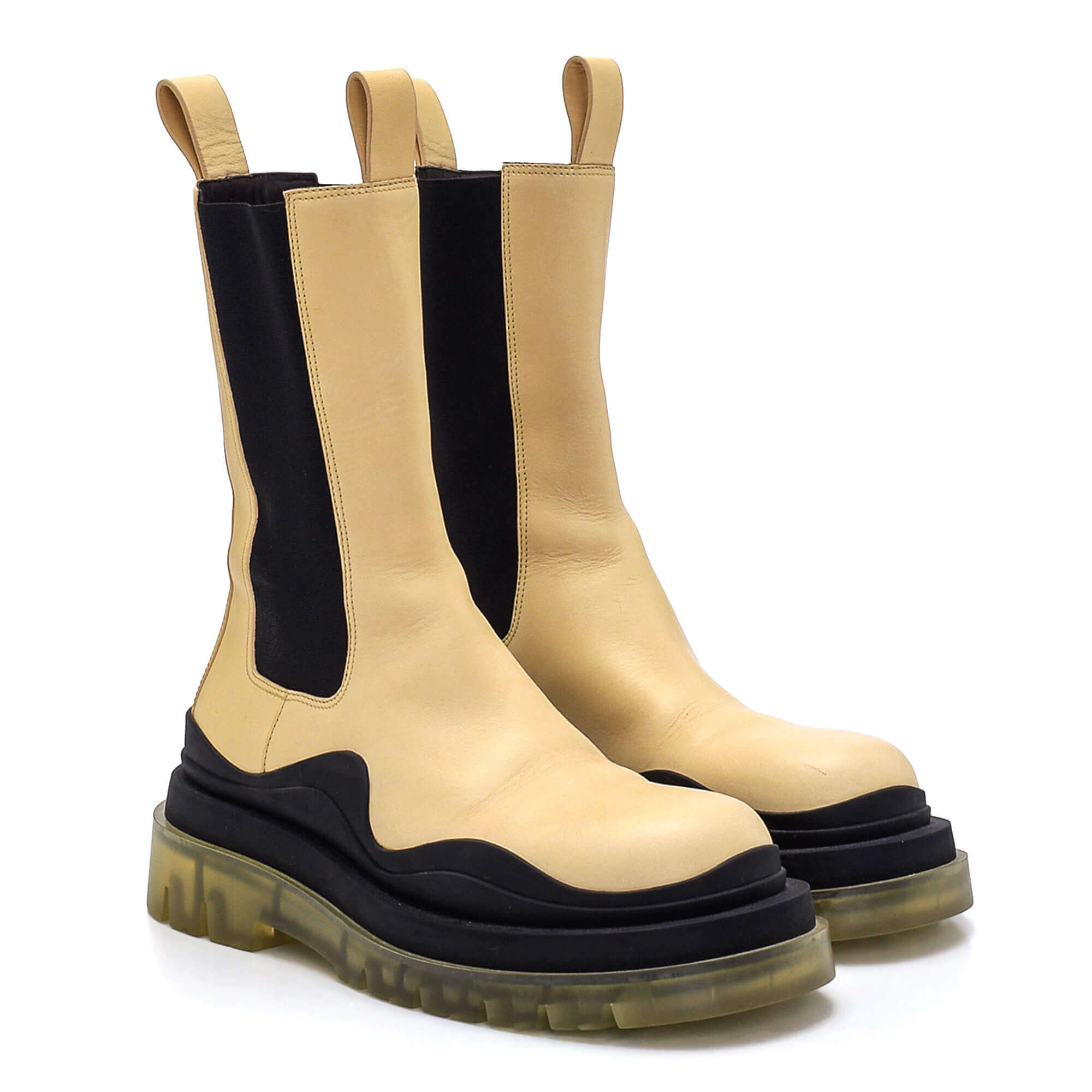 Bottega Veneta - Butter Leather BV Tire Chelsea Boots